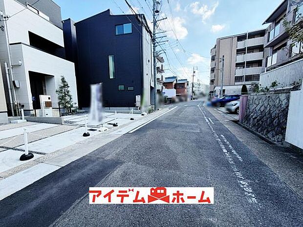 西側道路（2026年10月）撮影
