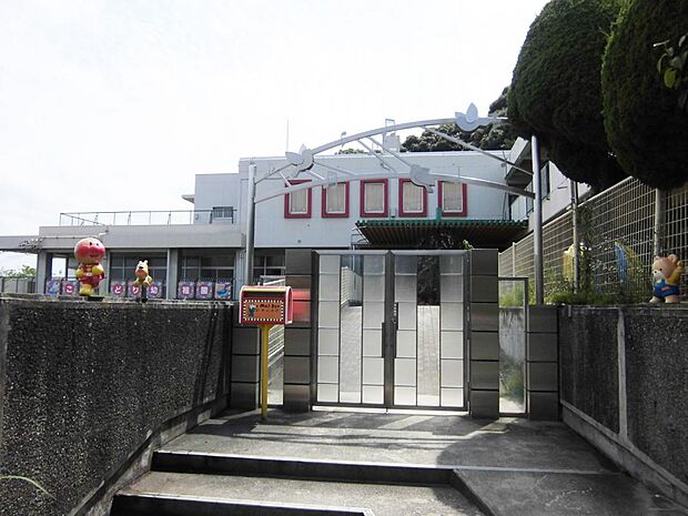 こまどり幼稚園（870m）