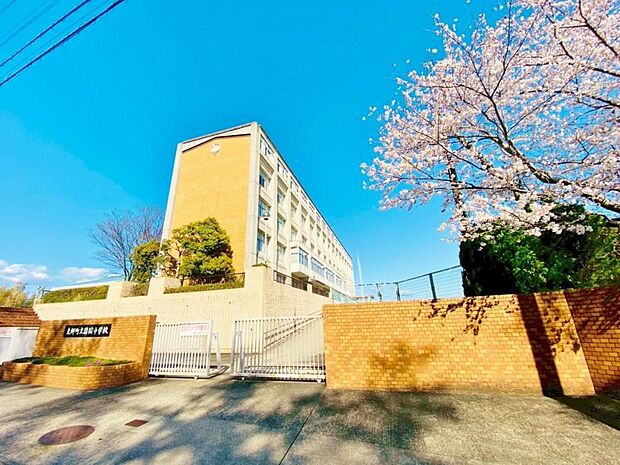 東郷町立諸輪中学校(390m)