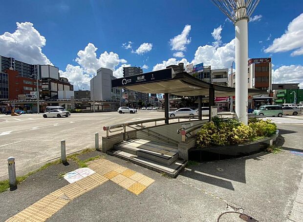 桜山駅(1120m)
