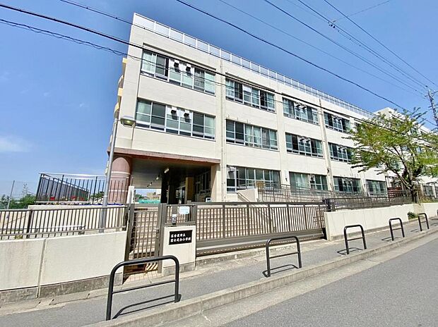 名古屋市富士見台小学校(155m)