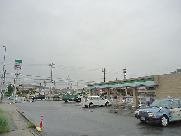 ファミリーマート 日進白山店(770m)