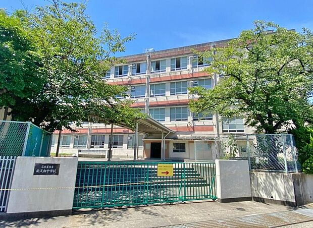 名古屋市立南天白中学校(440m)