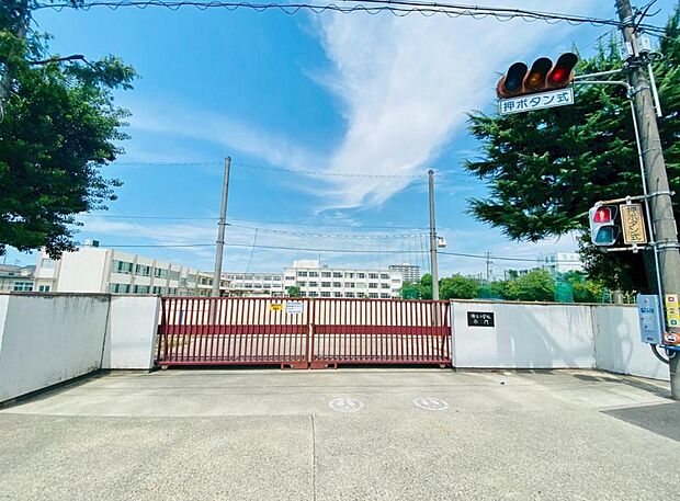 名古屋市立瀬古小学校（290m）