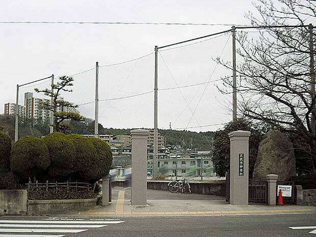 春日井市立高蔵寺中学校(1040m)