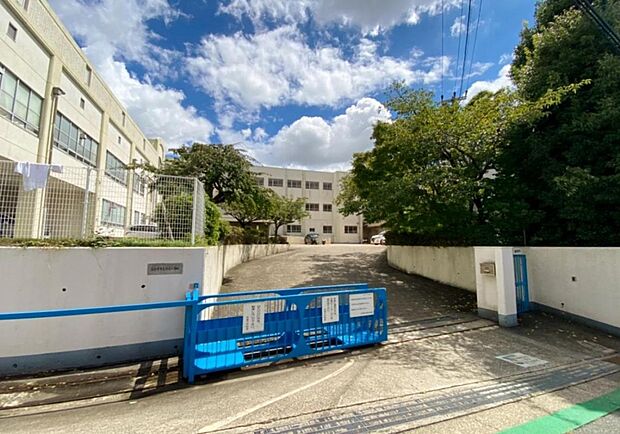 名古屋市立弥富小学校(400m)