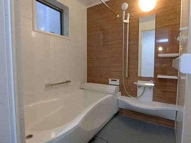 休日、平日問わずお気軽にお問合せくださいませ。