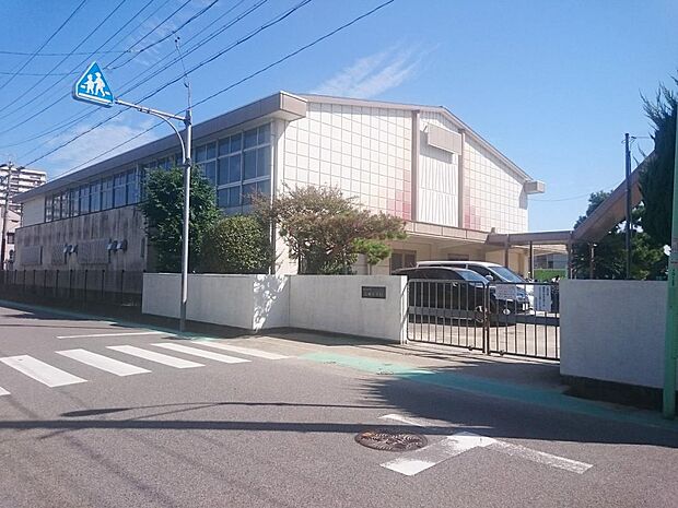 名古屋市立光城小学校（230m）