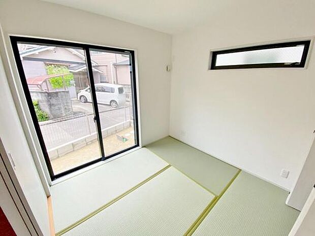 リビング隣接のため、お子様のお昼寝などにも最適です