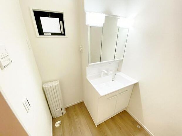 洗面 洗面からお化粧まで忙しい朝の準備にぴったりな洗髪洗面化粧台付き