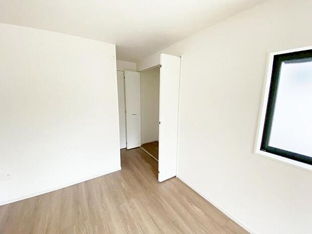 クローゼット 大切な衣類を収納できる大型クローゼット