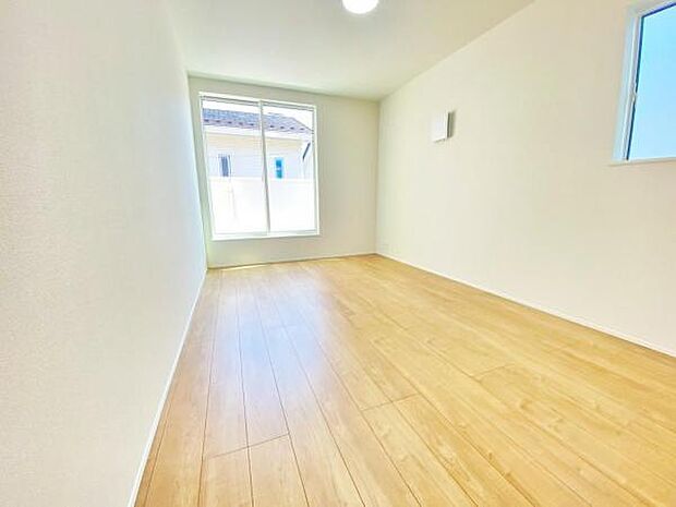 採光たっぷりの明るく心地良いお部屋です♪