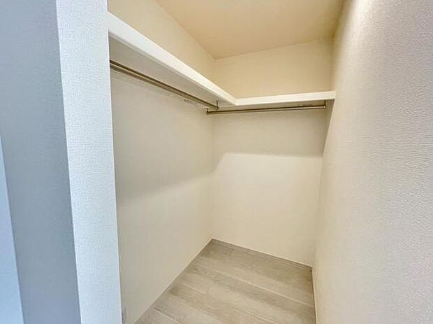 休日、平日問わずお気軽にお問合せくださいませ。