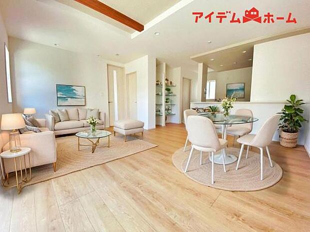 ※家具設置イメージです 家族団らんの時間も増えそうな、ゆったりと寛げるLDKが魅力です♪