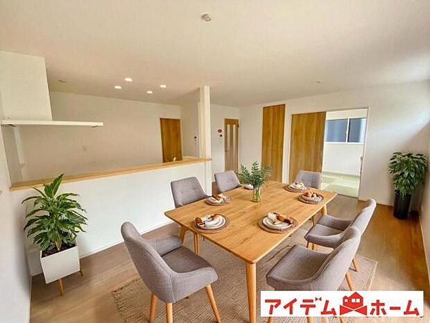 ※家具設置イメージです。 4号棟 休日、平日問わずお気軽にお問合せくださいませ。