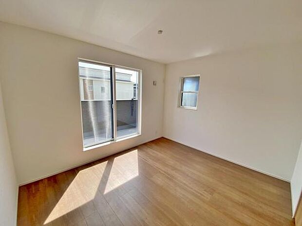 4号棟 休日、平日問わずお気軽にお問合せくださいませ。