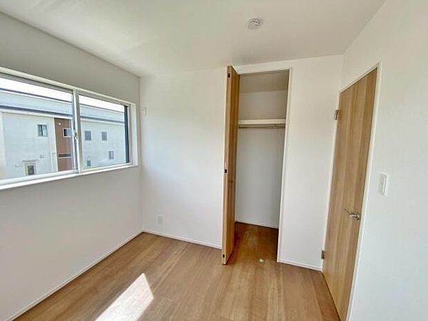 休日、平日問わずお気軽にお問合せくださいませ。