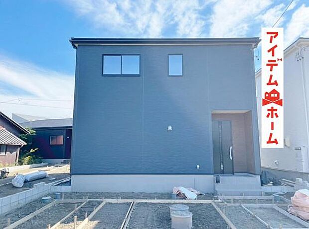 現地 平日問わずお気軽にお問合せくださいませ。