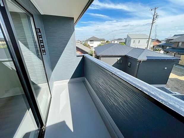 内観写真 休日、平日問わずお気軽にお問合せくださいませ。