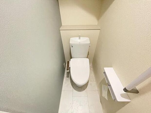 内観写真 休日、平日問わずお気軽にお問合せくださいませ。