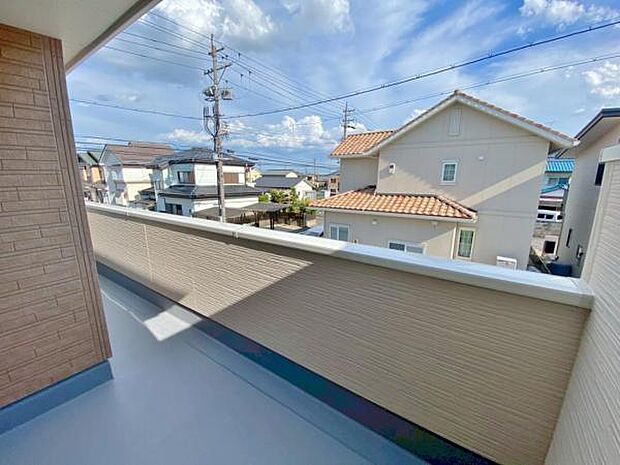 6号棟 休日、平日問わずお気軽にお問合せくださいませ。