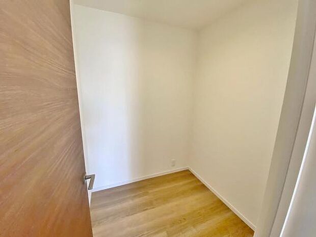 6号棟 休日、平日問わずお気軽にお問合せくださいませ。