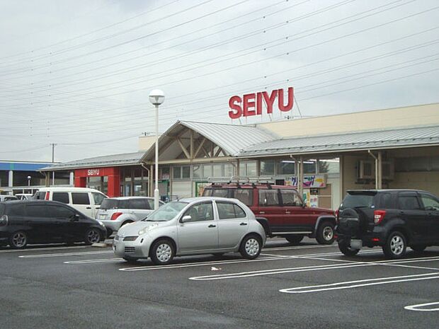 西友江南店（760m）