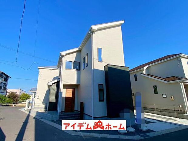 7号棟 休日、平日問わずお気軽にお問合せくださいませ。