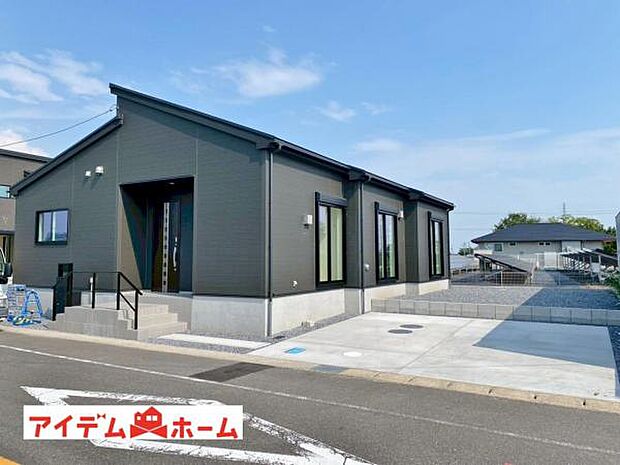 現地（2025年8月）撮影 4号棟 休日、平日問わずお気軽にお問合せくださいませ。