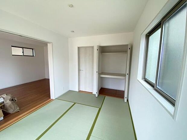 リビング隣接のため、お子様のお昼寝などにも最適です 