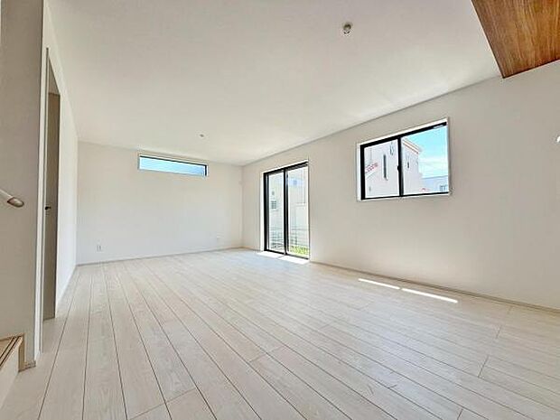 休日、平日問わずお気軽にお問合せくださいませ。