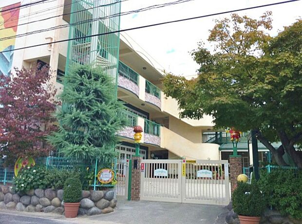 みどりヶ丘幼稚園（520m）