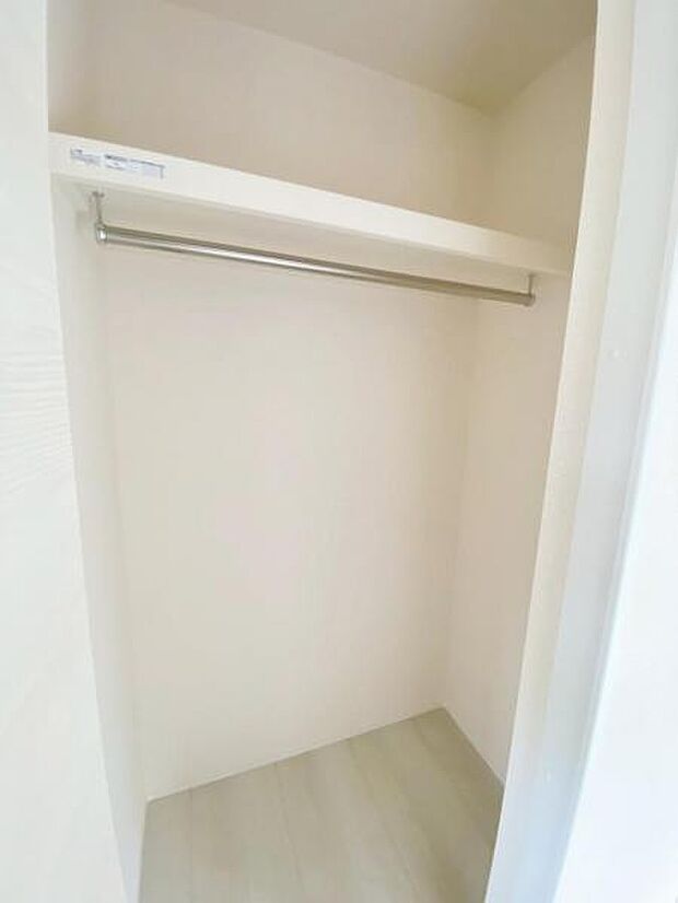 各居室にはたっぷりと収納できるクローゼットを設置していますお部屋をスッキリと広々使えます♪