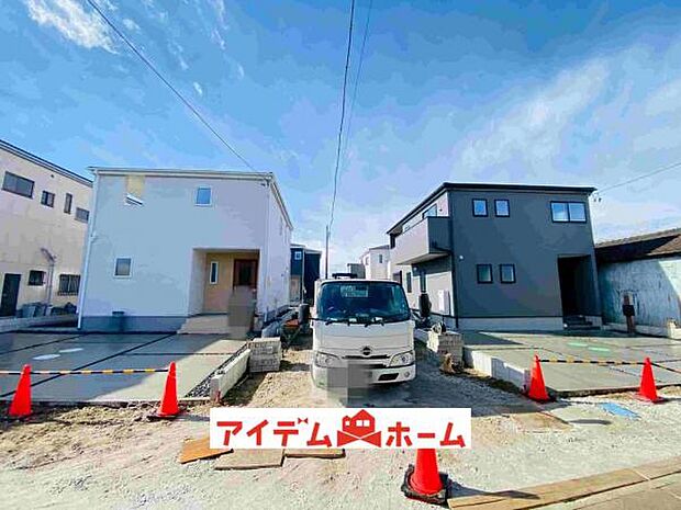 全体　外観写真 平日・土日問わずご案内致しますお気軽にお問合わせ下さい♪ 