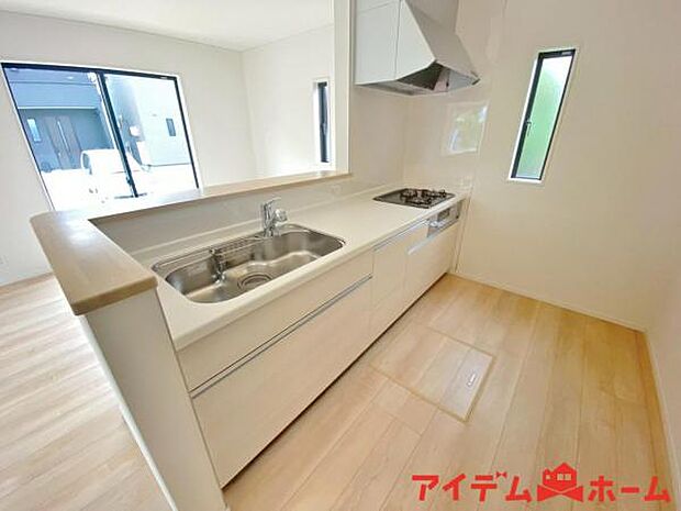 4号棟 休日、平日問わずお気軽にお問合せくださいませ。