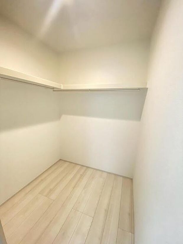 各居室にはたっぷりと収納できるクローゼットを設置していますお部屋をスッキリと広々使えます♪