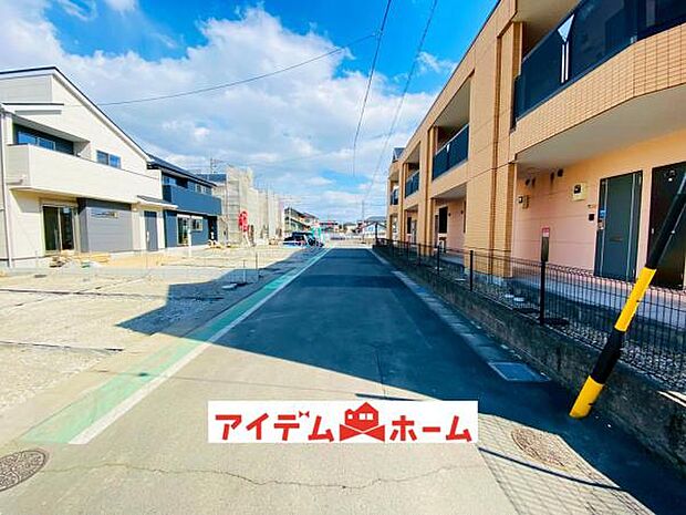 前面道路 平日・土日問わずご案内致します!お気軽にお問合わせ下さい♪