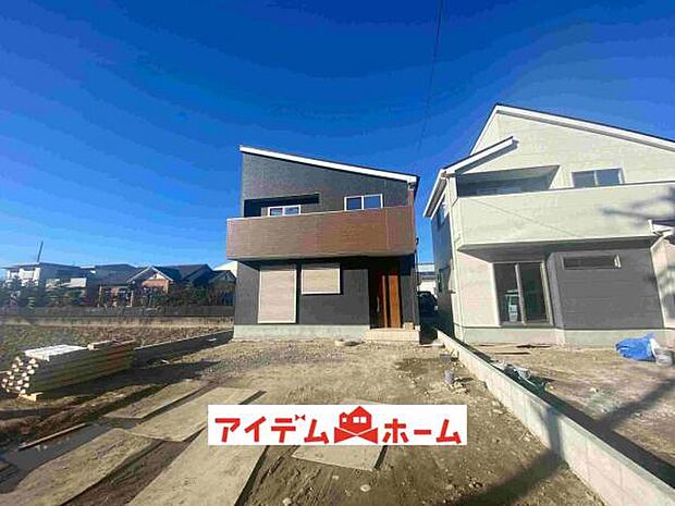 1号棟　外観写真 平日・土日問わずご案内致しますお気軽にお問合わせ下さい♪ 