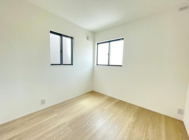 心地良い日差しが差し込む明るい居室