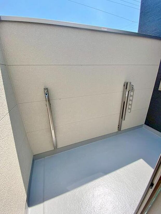 日差しをたっぷり受けれる南面バルコニーで毎日のお洗濯も快適♪