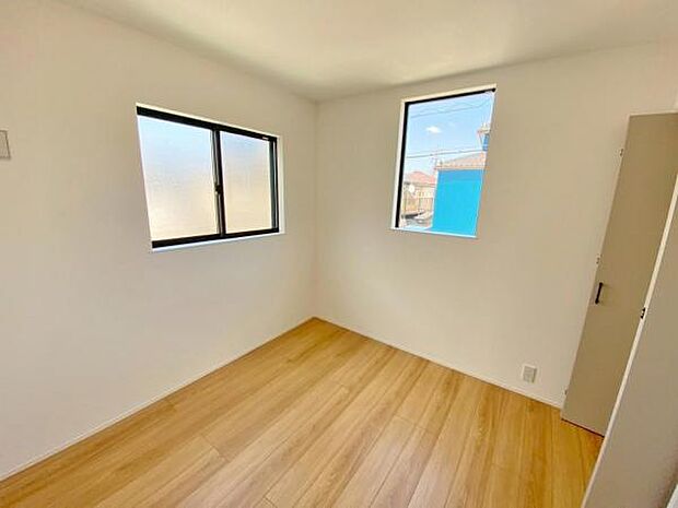 採光たっぷりの明るく心地良いお部屋です♪