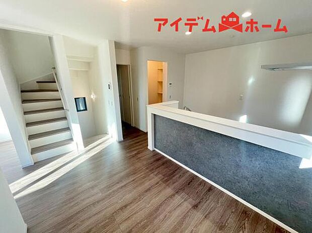 家族団らんの時間も増えそうな、ゆったりと寛げるLDKが魅力です♪