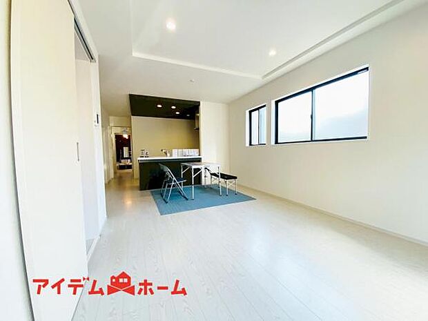 内観写真 平日・土日問わずご案内致しますお気軽にお問合わせ下さい♪