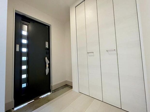 休日、平日問わずお気軽にお問合せくださいませ。