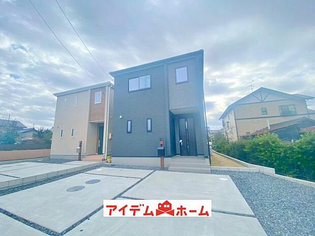 全体　外観写真 平日・土日問わずご案内致しますお気軽にお問合わせ下さい♪ 