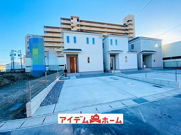 全体　外観写真 平日・土日問わずご案内致しますお気軽にお問合わせ下さい♪ 