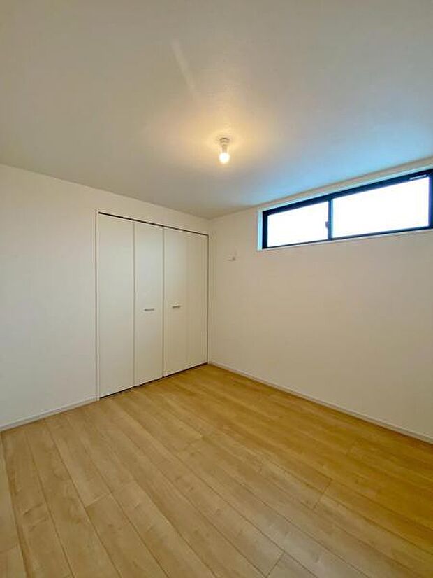 休日、平日問わずお気軽にお問合せくださいませ。