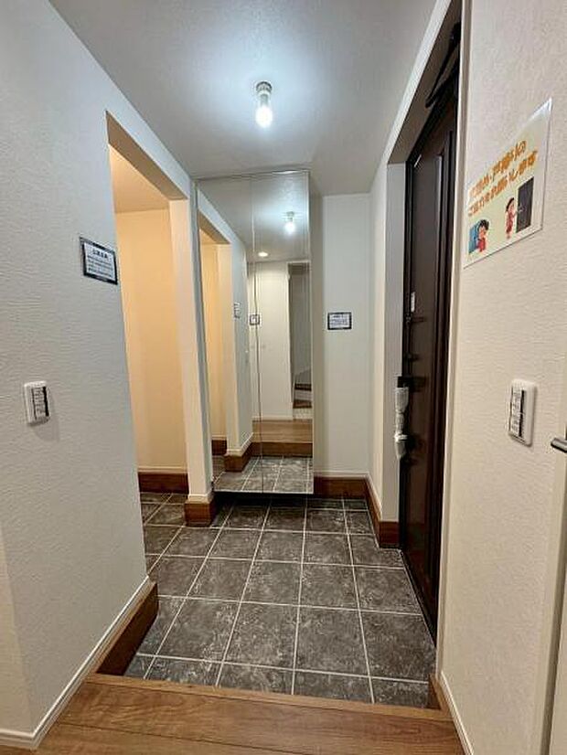 休日、平日問わずお気軽にお問合せくださいませ。