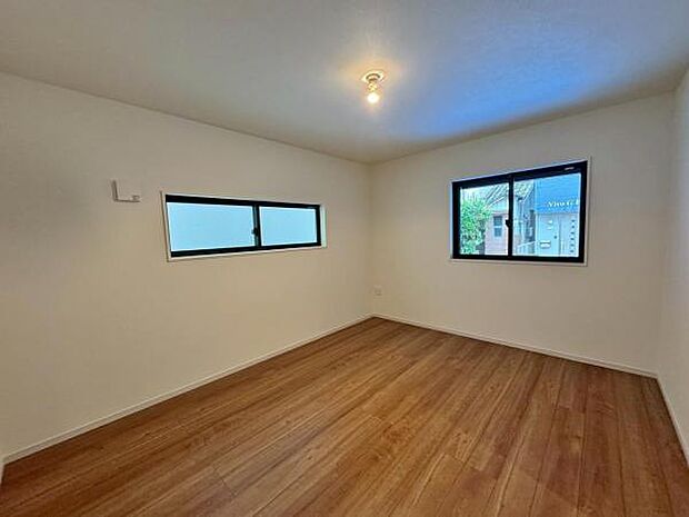 休日、平日問わずお気軽にお問合せくださいませ。