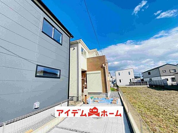 2号棟　外観写真 平日・土日問わずご案内致しますお気軽にお問合わせ下さい♪